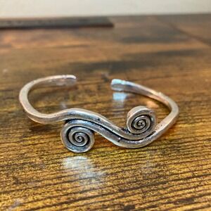 Artisan Silver Tone Double Spiral Wave Cuff Bracelet Etched Swirl Design Bangle